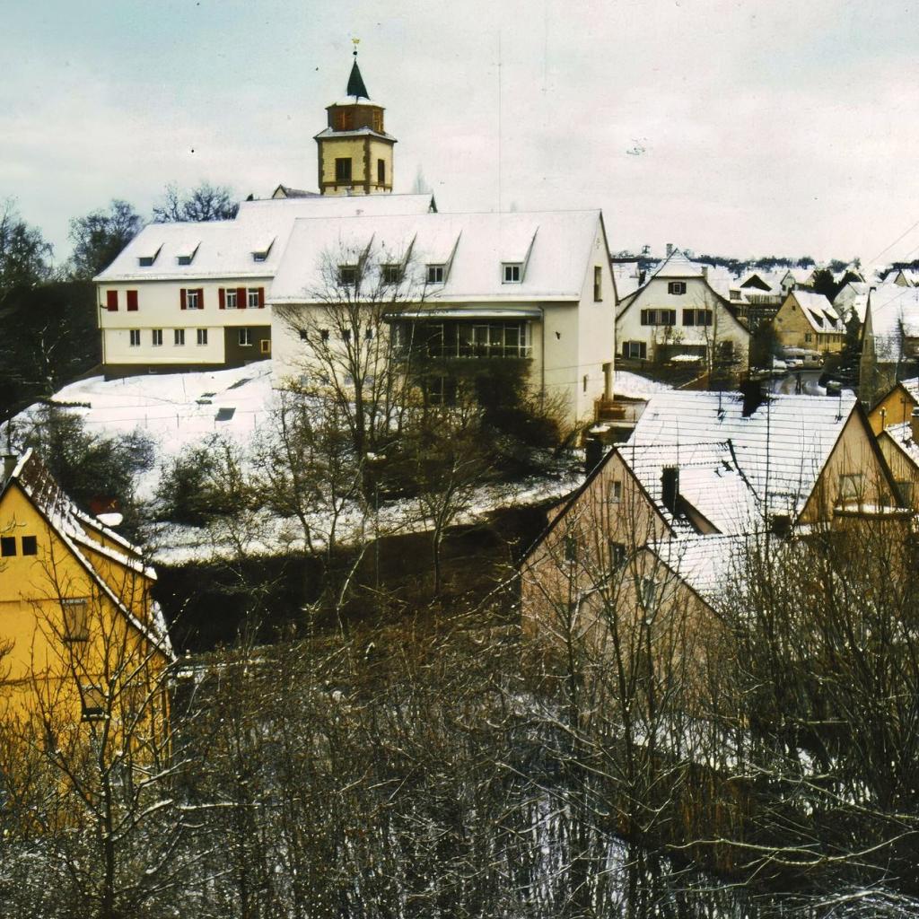 1996: Blick auf die Kirche (Quelle: Sofie Veit)