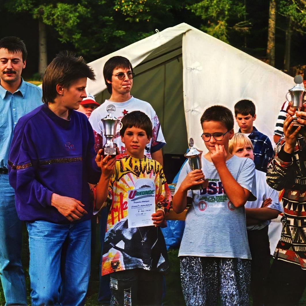 1994: Seifenkistenrennen in Upfingen mit der Jungenschaft Mittelstadt (Quelle: evangelische Gemeinde)