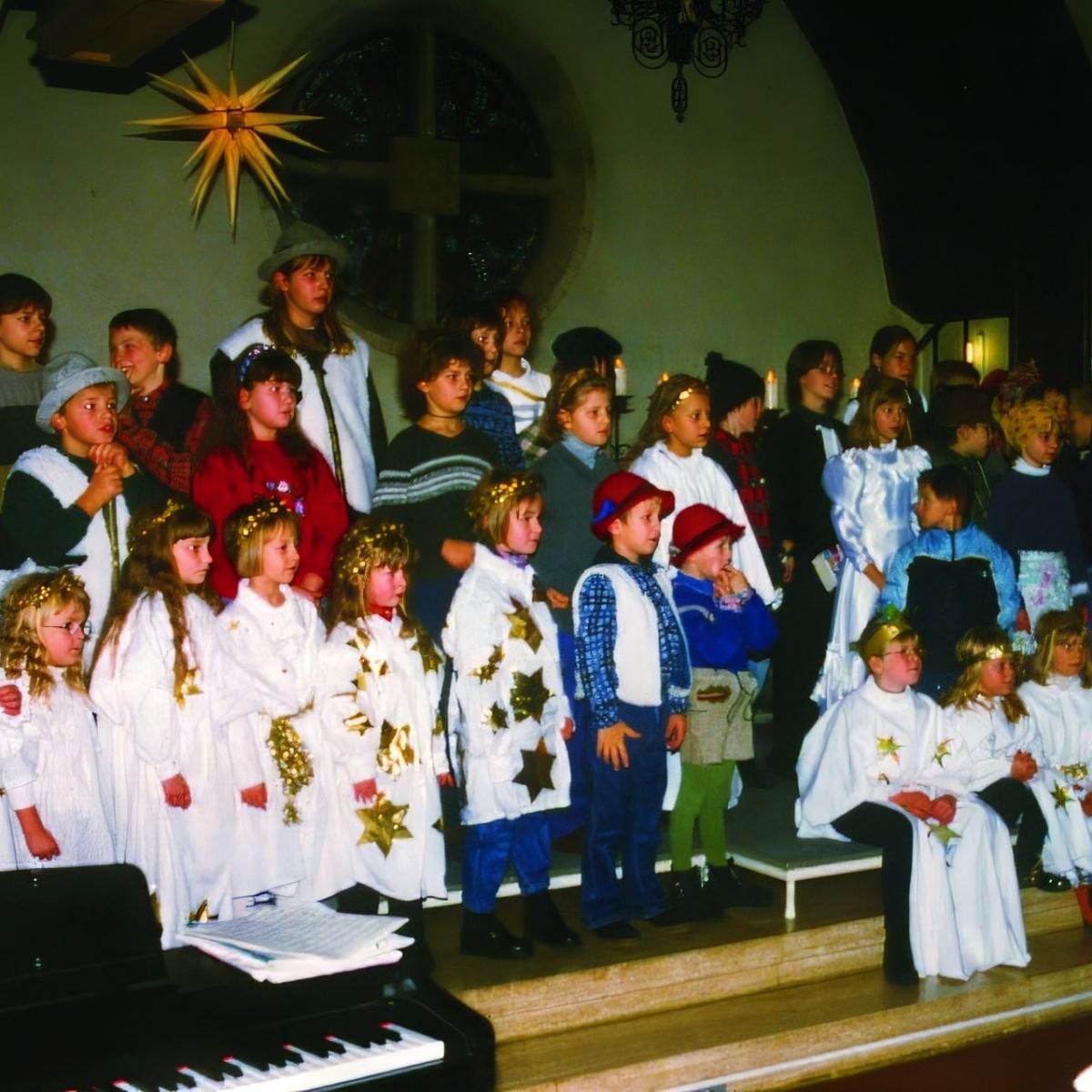 2001: Kirchenchor (Quelle: Sofie Veit)