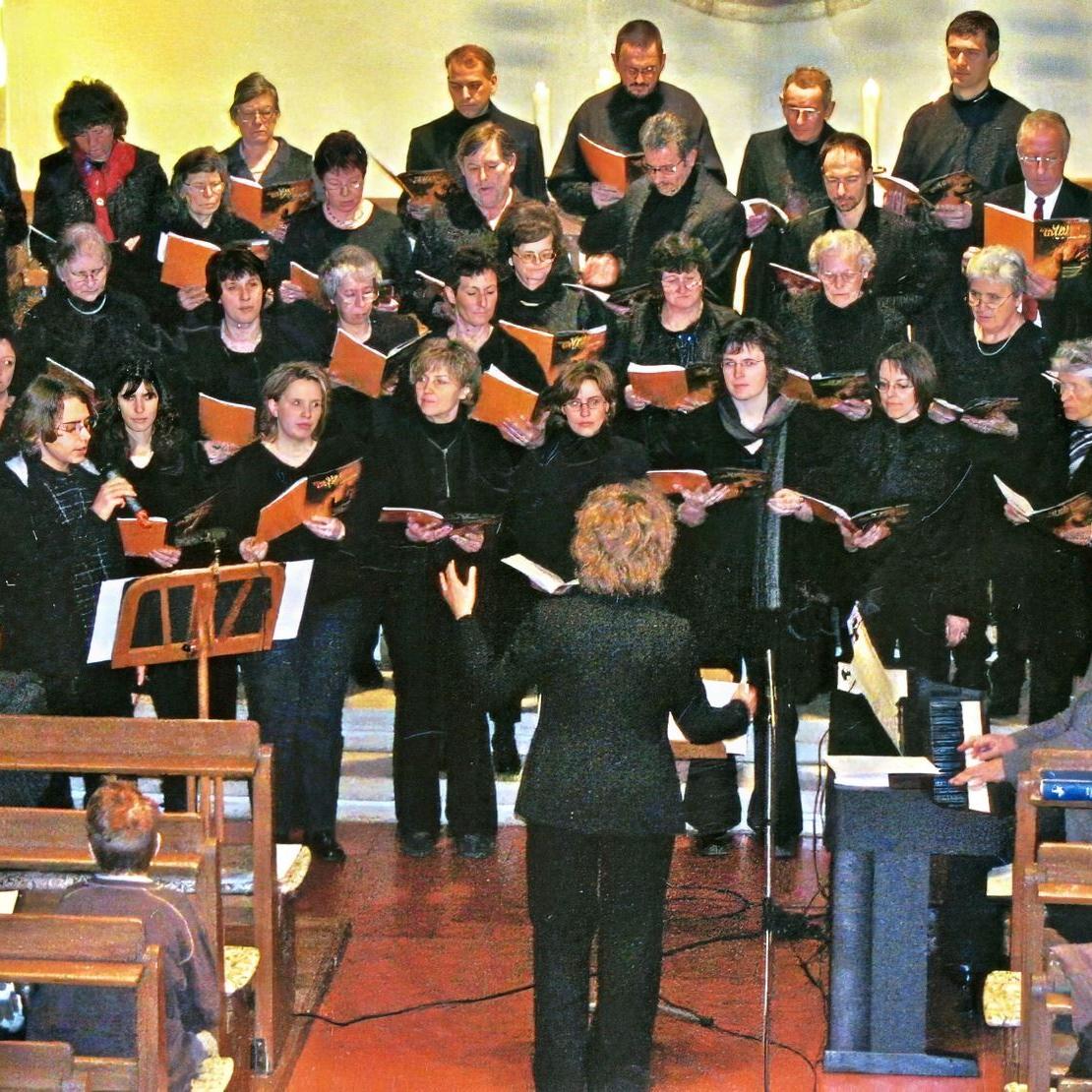 2005: Konzert zum Auftakt der Passionsandacht der evangelischen Gemeinde Mittelstadt (Quelle: evangelische Gemeinde)