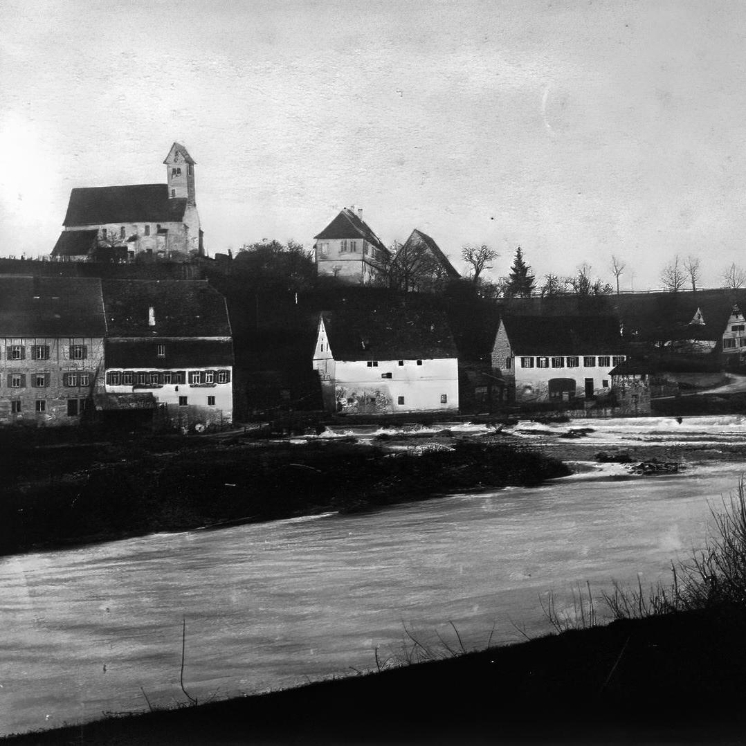 1908: Ansicht auf Mittelstadt vom Neckar (Quelle: evangelische Gemeinde)