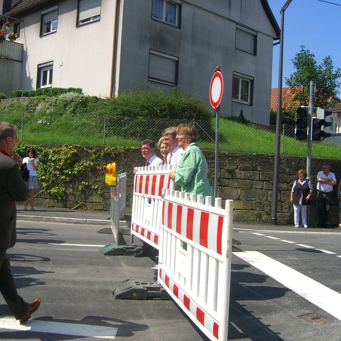2009: Eröffnung der Neckartenzlinger Straße nach der Baustelle (Quelle: Dirk Glück)