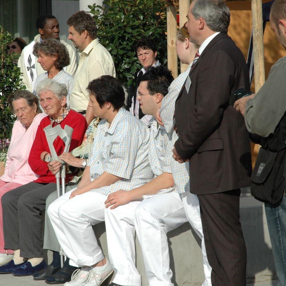 2007: Einweihung Seniorenzentrum Mittelstadt (Quelle: BruderhausDiakonie)