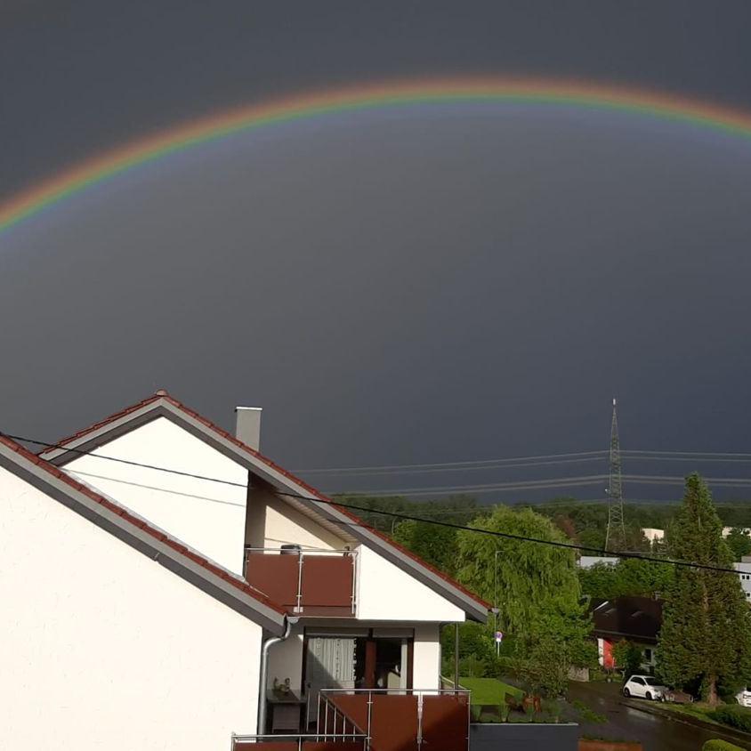 2022: Regenbogen über Mittelstadt (Quelle: Catrin Reißner)
