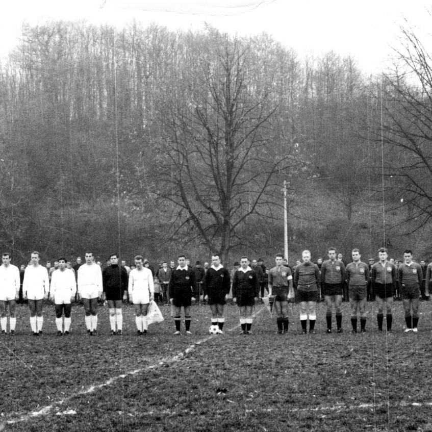 1965: Benefizspiel für die Hinterbliebenen vom Schachtunfall - FC Mittelstadt vs. Auswahl der 7. US-Armee  (Quelle: unbekannt)