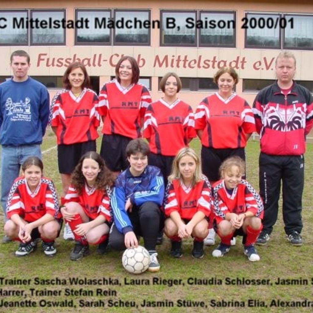 2001: FC Mittelstadt - Damenmannschaft 2000 - 2001 (Quelle: Bernd Bader)