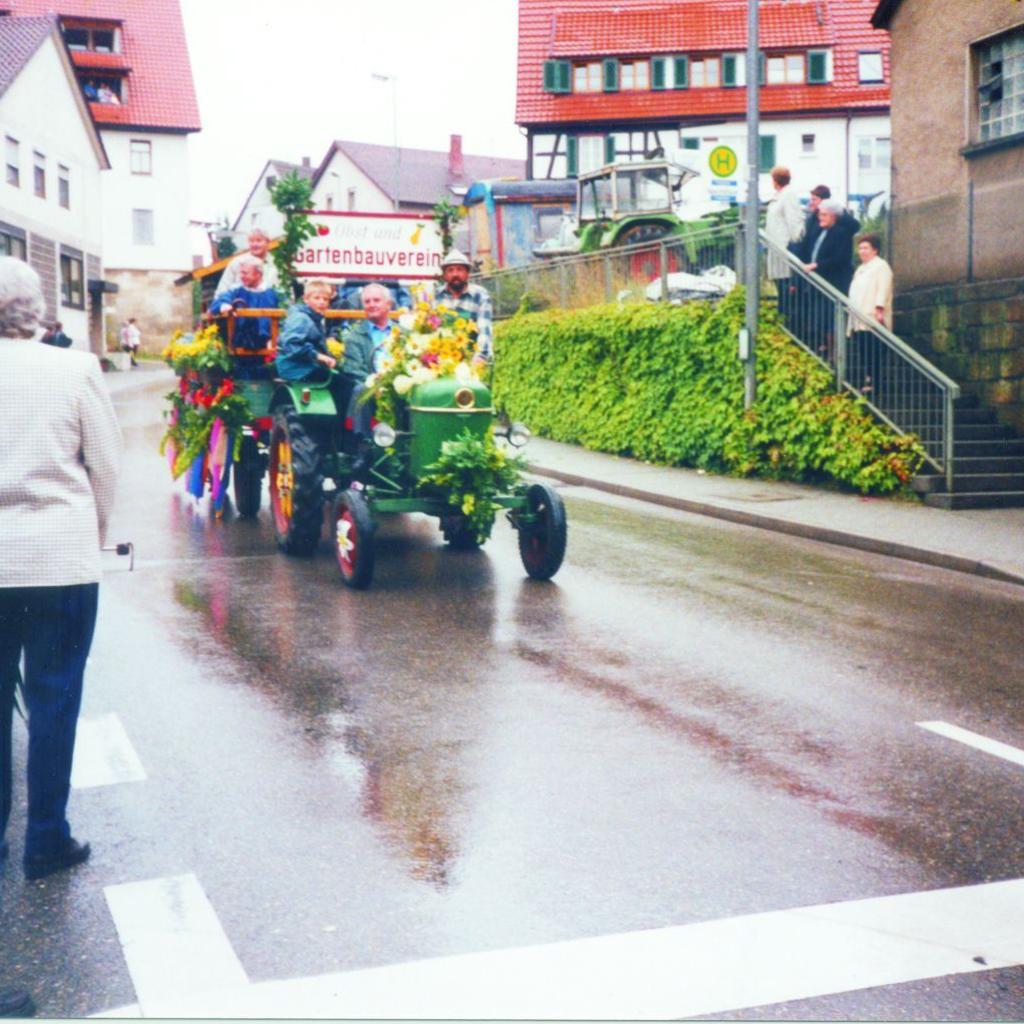 2001: Festumzug (Quelle: Carola & Gottlob Nagel)