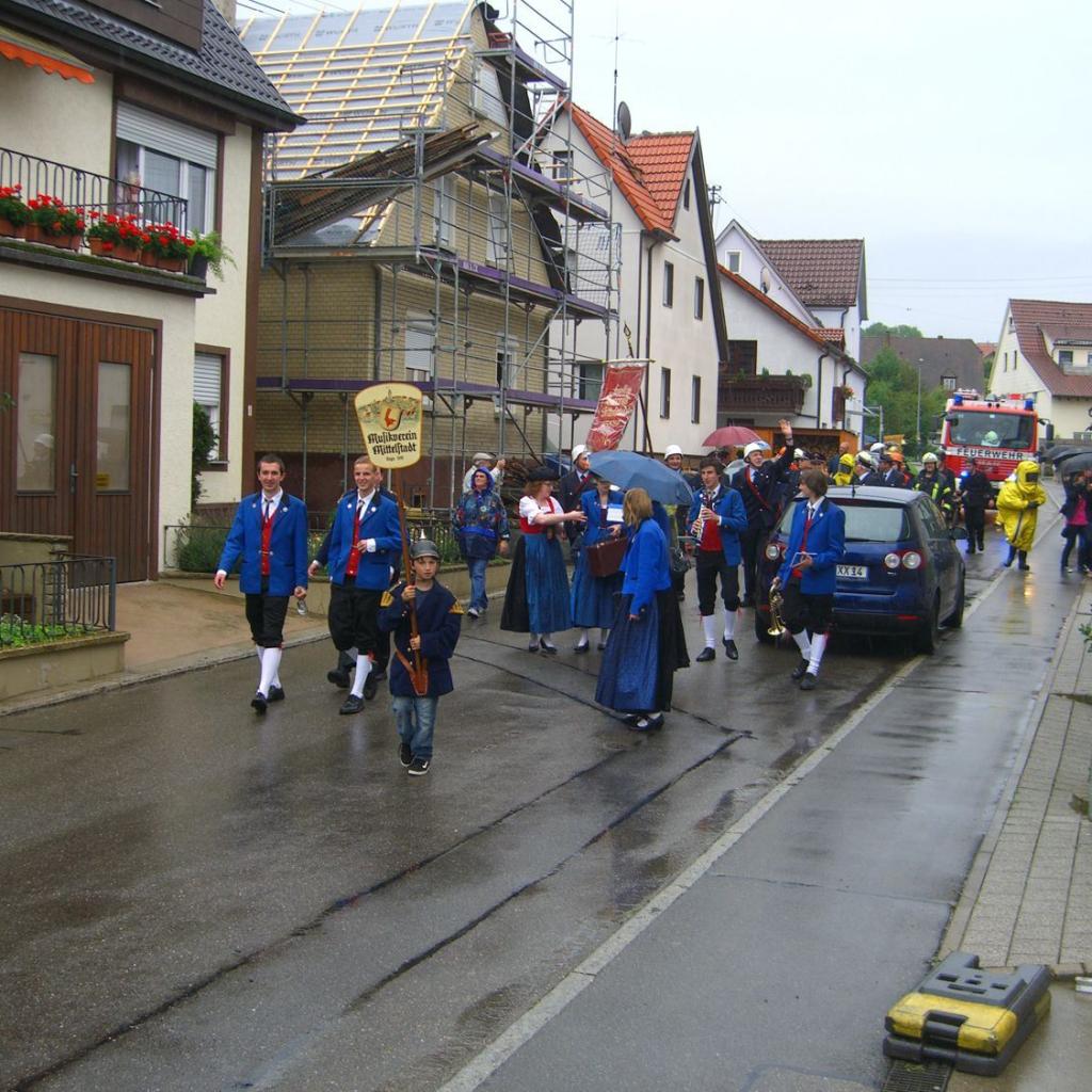 2011: Festzug zum 100jährigen bestehen des Musikvereins (Quelle: Dirk Glück)