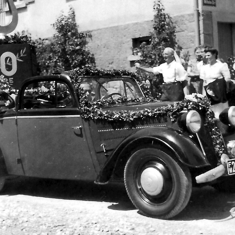 1948: Festumzug, Fahrzeug: TATRA von Gottlob Fauser (Quelle: Manfred Knecht)