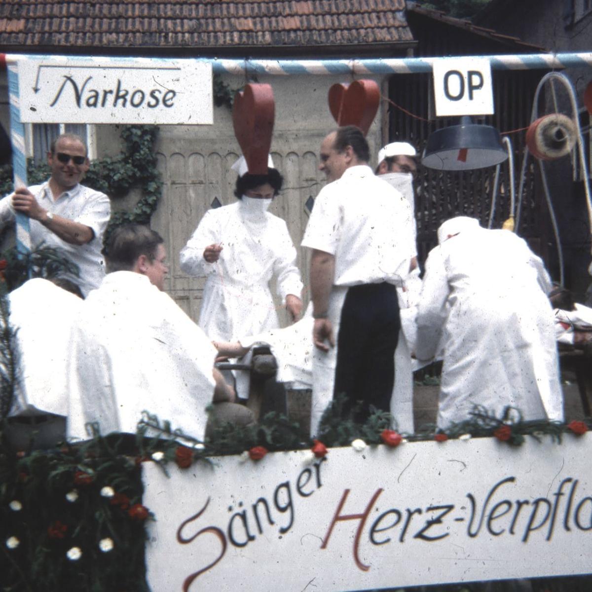 1972: Kinderfest Festumzug (Quelle: Manfred Knecht)